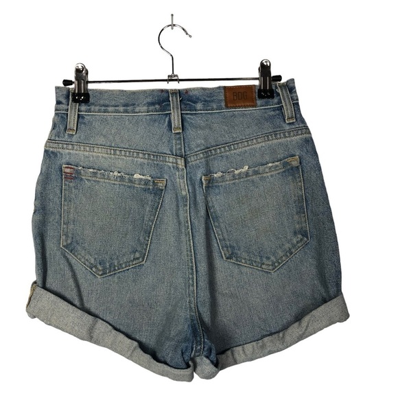 Urban Outfitters UO BDG Mom High Rise Denim Shorts 25 - Picture 3 of 5